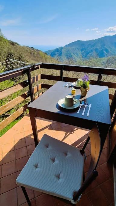 Appartamento Bee Freeride Bikers House Magliolo Esterno foto